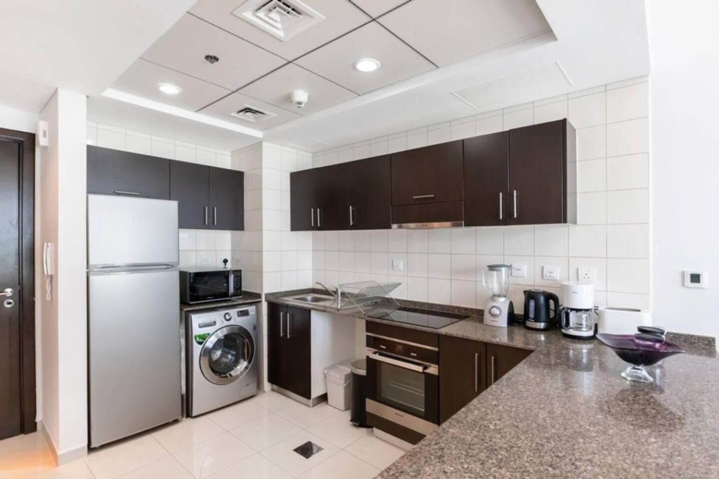 Luxurious 1 Bedroom Apartment In The Dubai Marina! Exterior foto