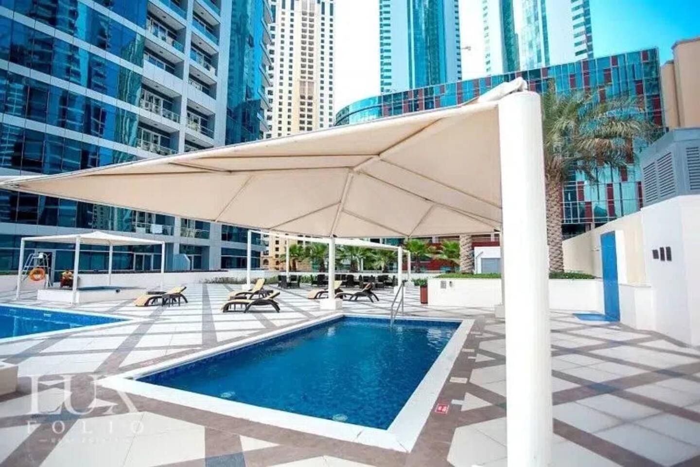 Luxurious 1 Bedroom Apartment In The Dubai Marina! Exterior foto